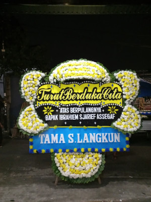 Papan Bunga Duka di Rambang Niru